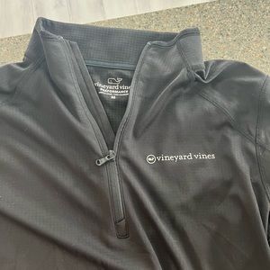 Men’s Vineyard Vines Pullover - performance